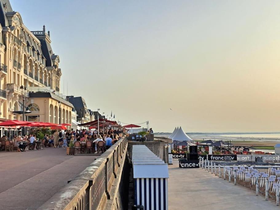 Studio Chic, Hyper Centre, 4 Minutes De La Plage Cabourg Exterior foto